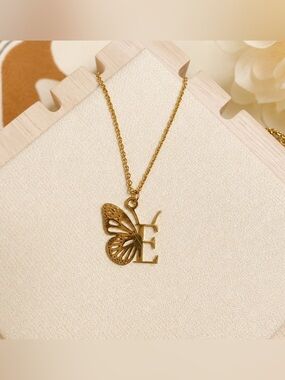 E Gold Butterfly Initial Necklace steel 316L